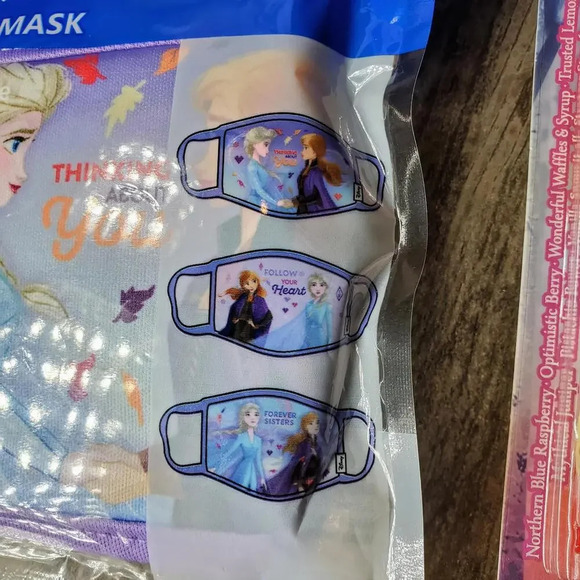 NWT Disney's Frozen 2 Chapstick Face Mask Body Glitter Bundle - Picture 4 of 10